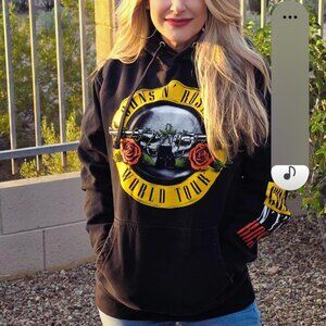 MJ Apparel Activewear Guns & Roses Black Rock Band Sweatshirt/Hoodie Women's M